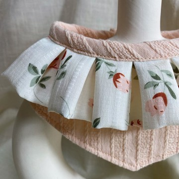 發裁手作。Facai Handmade 寵物領巾 毛孩瑪格領_粉花雨