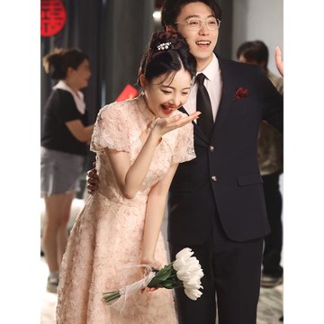 粉色敬酒服新娘旗袍小個子訂婚禮服連衣裙中式改良蕾絲結婚顯瘦女
