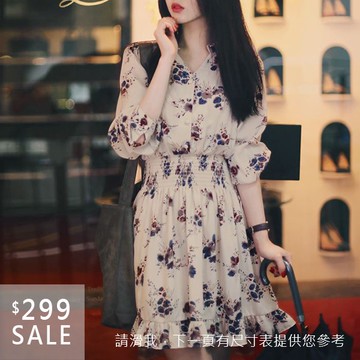 SISI【D9038】春夏文藝復古碎花雪紡荷葉邊立領包釦收腰設計泡泡袖長袖修身中長裙連身裙洋裝