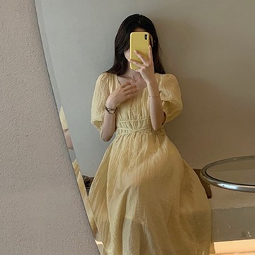 小清新御姐范黃色連衣裙女2022春夏新款法式驚艷初戀氣質甜美超仙