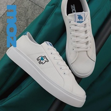 moz瑞典駝鹿 舒適皮質 愛心小白鞋 休閒鞋 (白/湖藍) 法式刺繡