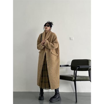 2025秋冬新款高級感網紅中長款小香風軟糯泰迪絨羊羔毛大衣外套女