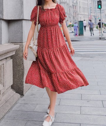 FINDSENSE H1 2018 夏季 新款清新 文藝 一字領 花瓣袖 紅色波點連衣裙 休閒潮流 女裙子