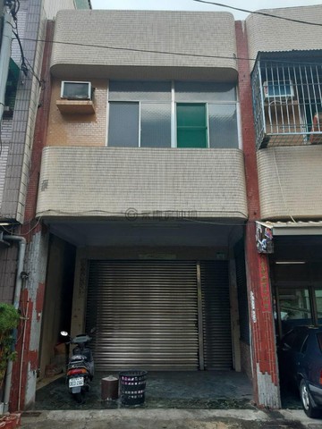 小港高鳳路旁松文街上透天  27地坪騎樓可停車價｜高雄市小港區松文街