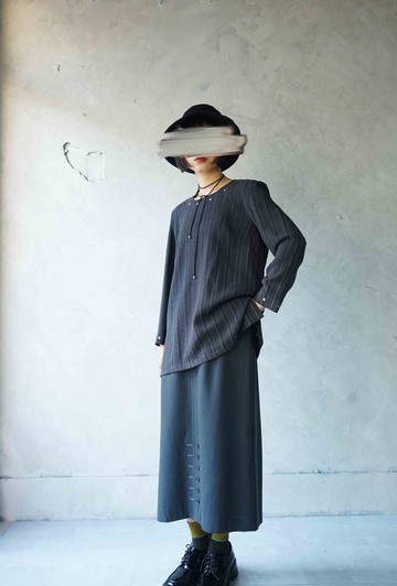 尋寶古著-個性深灰色卯丁裝飾長版上衣