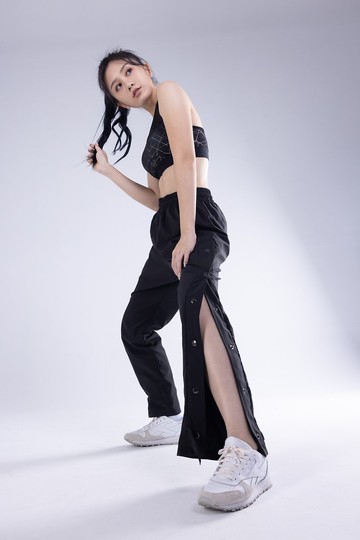 MJ 中性版排釦運動長褲(黑)