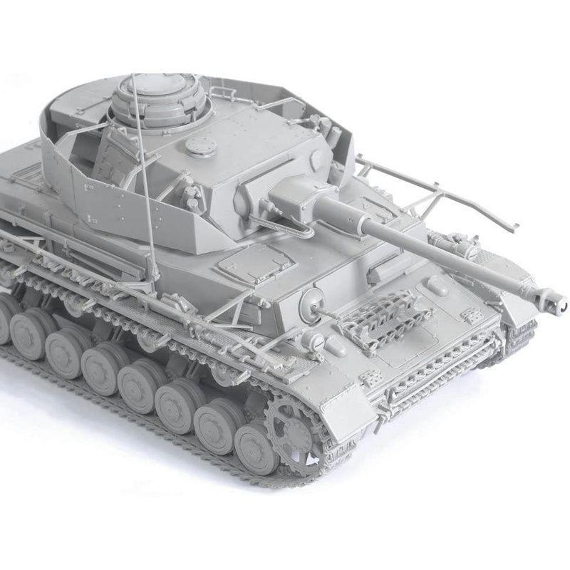 サイバーホビー 1/35 WW.II ドイツ軍 IV号戦車G型 1943年 4月-5月生産