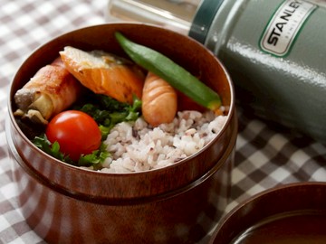 Kurinuki 便當盒 Mizume 櫻花漆茶