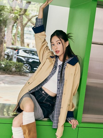 撞色領拉鍊排釦口袋風衣外套