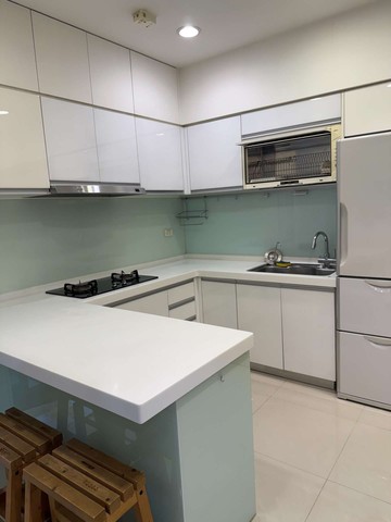 學校在外面、漢神走路到，投資自住好標地｜高雄市左營區新南街