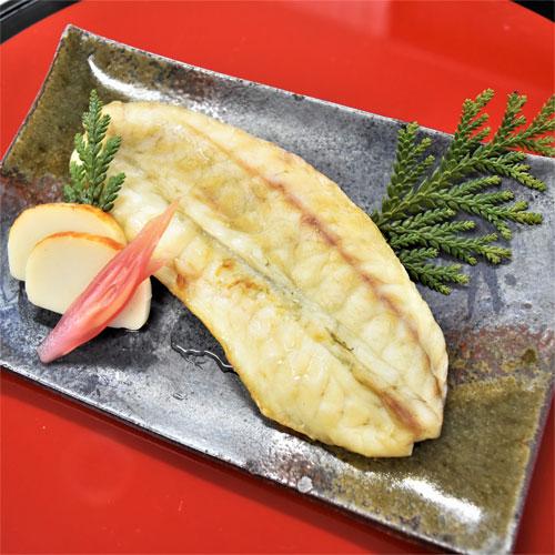 ふぐ 干物 送料無料 国産 石川 能登 8枚 いしり ひもの お取り寄せ ギフト プレゼント 贈り物 誕生日 お中元 敬老の日 お歳暮 父の日 母の日 内祝い