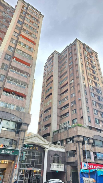 專案~維斯康堤東山軍功路商圈大室內32坪明亮正三房｜台中市北屯區東山路一段