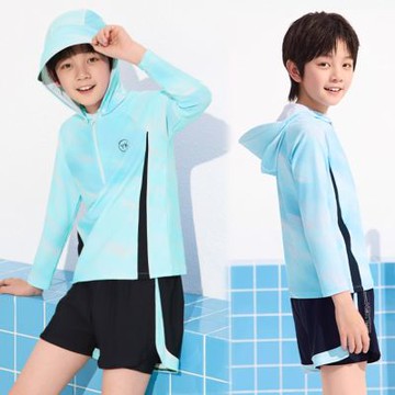 Biki.泳裝勇迪可拆帽渲染短袖短褲3-5L三件式大童泳衣