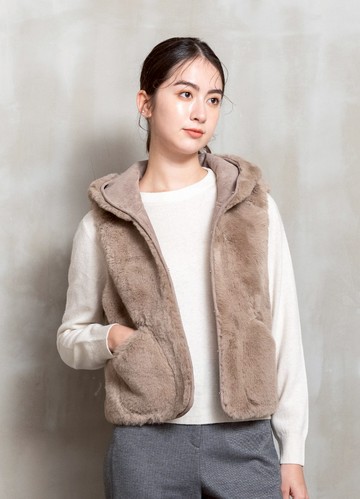 惦記自然仿皮草毛絨連帽背心
