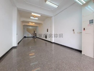 左營大路商圈核心透店，絕佳投資機會！｜高雄市左營區左營大路