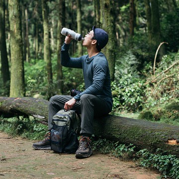 CINDER 輕量快收攻頂背包