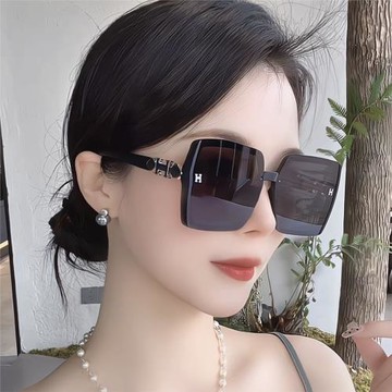 墨鏡女夏季防紫外線防曬大框大臉顯瘦運動大牌太陽鏡2026新款方框