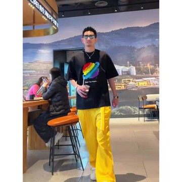 簡約潮牌今年夏季新款彩虹星球圖案印花男女圓領短袖美式潮流T恤