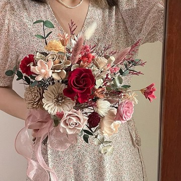【新娘捧花】婚禮捧花 婚禮 結婚 手綁花 永生花 婚紗照 永生捧花