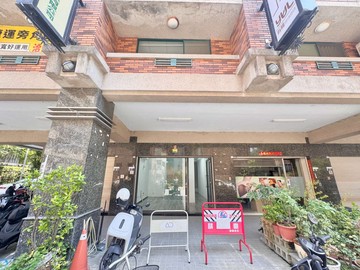 小廖低於行情 |文心中清捷運站旁樓店附車位｜台中市北區北平三街
