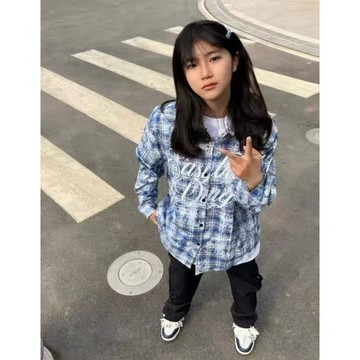 【Nico】2026新款美式高街字母刺繡格子襯衫春夏款設計感小衆藍色上衣外套
