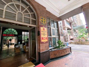 專賣安平荷蘭首府邊間優質三房平車｜台南市安平區育平五街