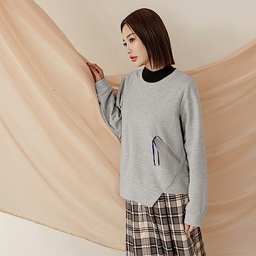 不規則下襬造型口袋圓領長袖上衣-OB大尺碼