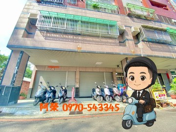 健康綠園道｜成熟商圈｜邊間８．７面寬１＋２樓雙店面｜台中市南區美村南路