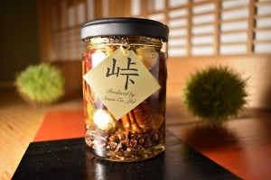 ナッツの蜂蜜漬130g（送料無料）（贈答 ギフト 贈り物 プレゼント お歳暮）