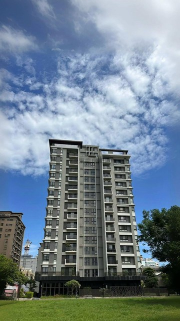 *富源錦華苑景觀四房雙平車｜新竹市東區錦華街