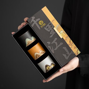 蘇氏陶瓷手繪山水畫三色功夫杯文創中國風千里江山（黑白棕）