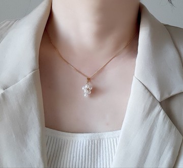 K18墜飾 葡萄 珍珠母貝小珍珠 珍珠項鍊 日本珍珠 pearl necklace 吊墜 珍珠項鍊 珍珠項鏈 진주
