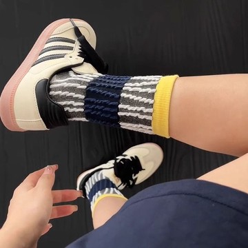 說不出的好看~無邊界感穿搭~立體條紋撞色中長款堆堆襪子女款