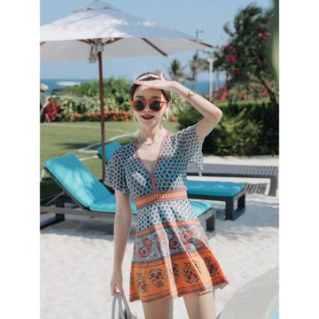 泳衣女款泡溫泉2026新款高級感遮肚大碼胖mm保守中老年媽媽游泳裝