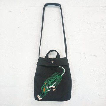 Aman No.24刺繡包系列 綠阿虎