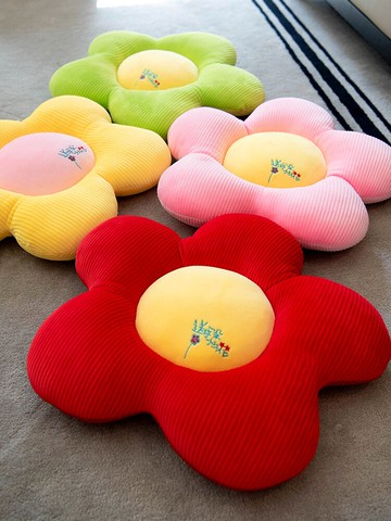 送你一朵小紅花朵抱枕坐墊地上榻榻米墊子辦公室椅墊屁墊椅子墊