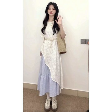 ✨夏季爆款✨ 小清新气质蕾丝不规则短袖上衣格纹半裙女装2026春夏新款度假套装 洋装