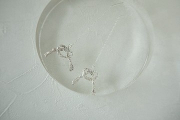 禮物_小心結 搖曳款 純銀珠寶編織蕾絲耳針 耳夾手工訂製