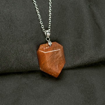 事業光明燈 |彩色髮晶 紅髮晶 銀鈦 自信 擴大能量 事業 招財 天然石項鍊  HL28-08