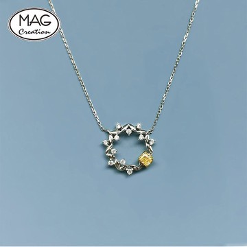 黃鑽系列 | 18K白金鑽石花圈吊墜頸鏈