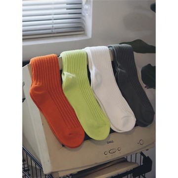 @港仔文藝男 純色中筒襪子男秋季ins潮牌透氣長筒襪百搭運動棉襪