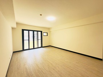 捷運信義國小站｜京城建設｜雙面採光大四房｜高雄市新興區七賢一路