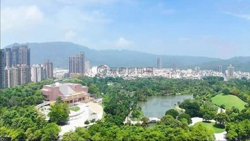 商四【R12捷運】公園邊間超大建地坪透天雙店面｜高雄市三民區察哈爾二街