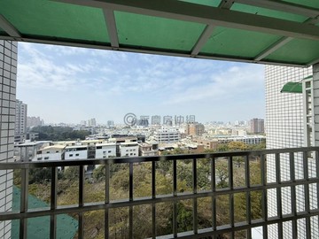 楠梓日月光公園首排可看海五房樓中樓｜高雄市楠梓區壽民路