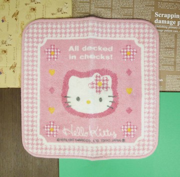 【震撼精品百貨】Hello Kitty 凱蒂貓 車用墊 粉千鳥格圖案 震撼日式精品百貨