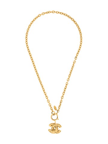 CHANEL Pre-Owned - 1980s quilted pendant necklace - women - 18kt Gold Plated Brass - One Size