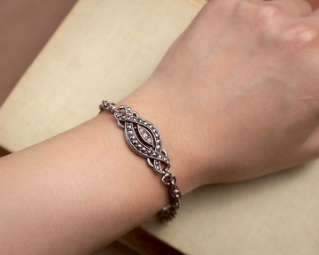 美國Avon品牌古董 1992年Heirloom Classic系列 仿白鐵礦古銀手鍊