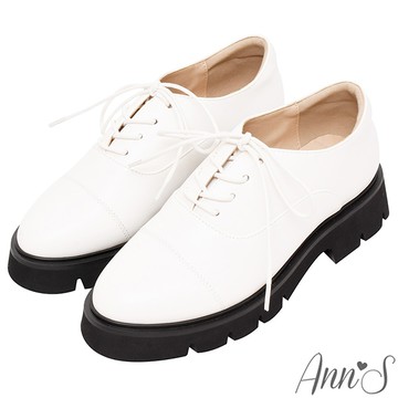 Ann’S經典綁帶牛津-微尖楦顯瘦輕量厚底樂福鞋4cm-白