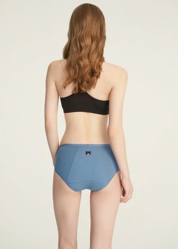 Blessing．高腰生理褲(幻藍-刺繡有錢賓士貓)