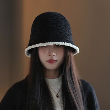 日本 BEAUTYJAPAN   羊羔毛絨撞色鎖邉設計保暖漁夫帽毛帽 BJ2125 黑色